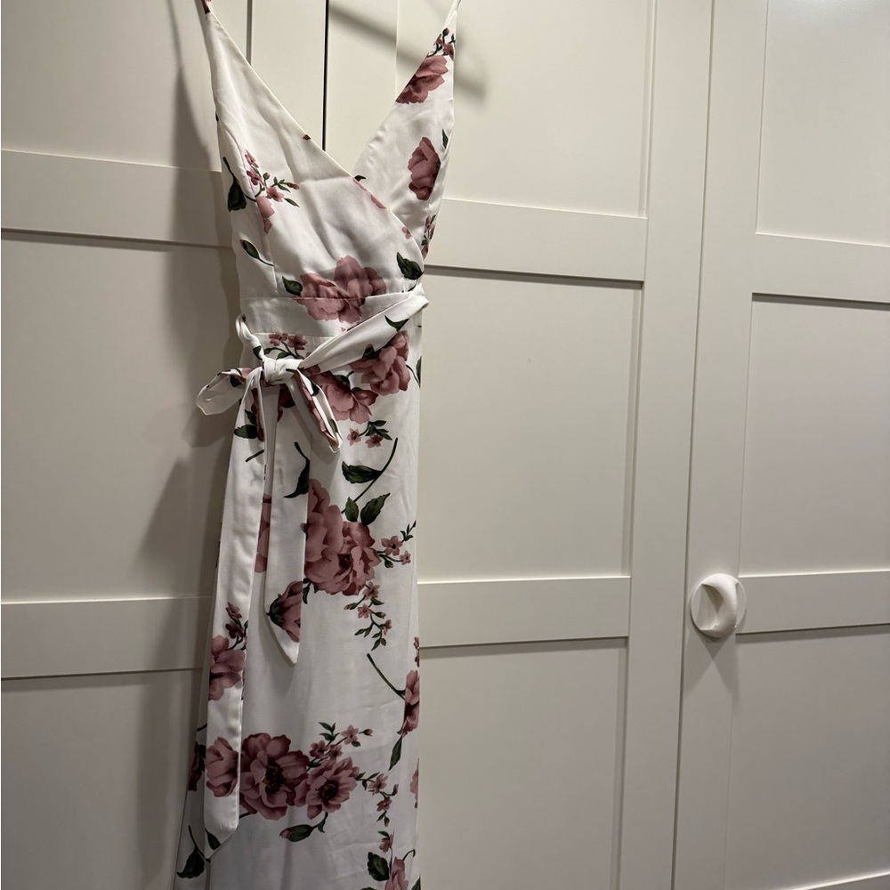 Floral Wrap maxi Dress in White and Pink